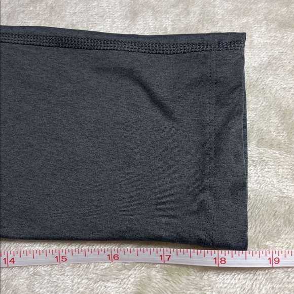 Under Armour Compression Heat Gear Knee Length Leggings - Dark Gray - Picture 9 of 9